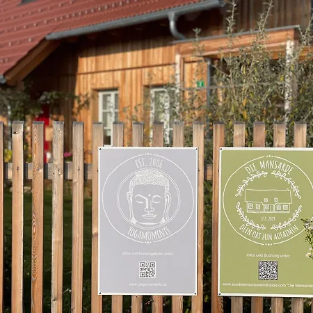 Lägenhet Mansarde Spielfeld